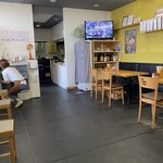 昭和食堂 - 店内こんな感じ
奥から撮りました