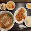 遊福亭 - エビチリランチ。ラーメンは台湾ラーメン、醤油ラーメン、豚骨ラーメンから選べます。今回は台湾ラーメンを選択。