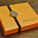 フレデリック カッセル - 外箱