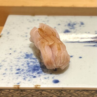 鮨 銀座おのでら 弟 本店 - タチウオの炙り