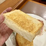 牛込珈琲店 - 目玉焼き＆トーストモーニング350円