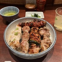 伊勢廣 京橋本店 - 5本丼