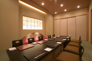 Shikisai - お祝いのお席や法要などのお集まりにぴったり。個室は2室ご用意しております。（最大16名様まで）