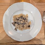 La Stalla - チタケとナスのタリアテッレ