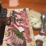 遠野ジンギスカン酒場 よし田 - ジンギスカン3種盛り