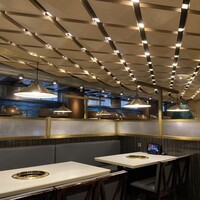 食道園 宗右衛門町本店  - 店内