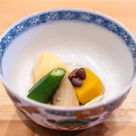 柚木元 - 2024.8 冷たい炊き合わせ（下栗芋、清内路かぼちゃ、常盤牛蒡、オクラ、小豆）