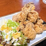 食道 やま輝 - 若鶏唐揚げでけー！！