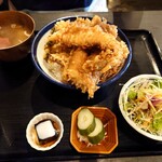 料理屋 兆治 - よくばり天丼はボリュームすごいね
