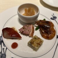 鴻臚 - 