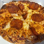 ドミノ・ピザ - アメリカンピザ。