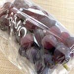 稲垣ぶどう園 - 巨峰(種あり)