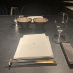 西麻布 焼肉 X - テーブルセッティング