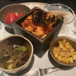 260139735 - 自家製キムチと旬野菜の小鉢