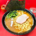 ラーメン 杉田家 本店 - 