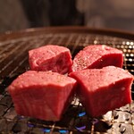 やきにくホルモン 幸心 - 綺麗なピンク！きめ細かい肉質