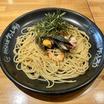 pasta屋 ケンしろう - 漁師風バター醤油(海老、タコ、ムール貝)