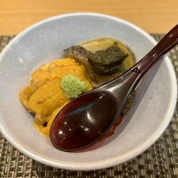 京橋 寿司 ひさ田 - 雲丹と蒸し鮑とイクラの小丼