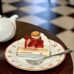 カフェ フロインドリーブ - いちごのショートケーキ