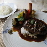 ベルセゾン・ナカムラ - 料理写真:【和牛ハンバーグセット（１０食限定）２２００円】