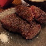 14.04.07 産地色々 部位色々 和牛切落し炭火焼ステーキ