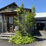 天然こうぼぱん とことこ - 快晴の空、酷暑さゆりの一コマ(^_^*)