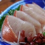 コモディ イイダ - 料理写真:黒潮ぶり