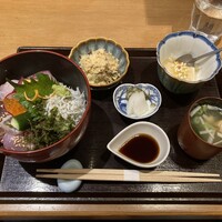 お料理 とみやま - 本日の海鮮丼御膳