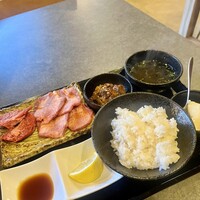 大阪福島焼肉 とっぷく - 