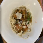 中華蕎麦 はざま - 初めてのラタトゥユ　よく混ぜて啜るとごっくんした時の風味がたまらない。野菜の甘み旨みを楽しむ。