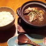 ３丁目のカレー屋さん  - 12.10.02 シーフードカレー(1500円)