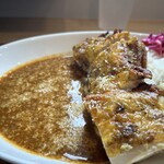 FRESH STREET CURRY - チキンカレーにチーズトッピング