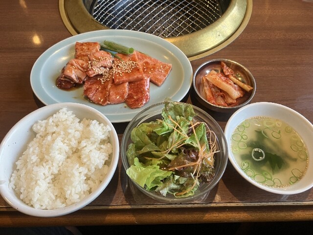 Honkaku Yakiniku Korean Katei Ryori Kuishinbo Hiroshima Funairi Ten