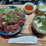食匠 なる花 - 牛ハラミ丼(並盛)1210円