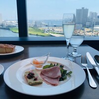 IL PINOLO SKY TERRACE 横浜 - 