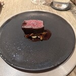 Itsuki - 黒牛（鹿児島、サーロイン）　ジロール茸　生落花生