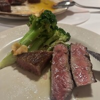 ベンジャミンステーキハウス KITTE大阪店 - 