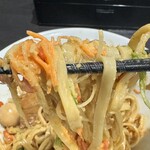 ラーメン フクロウ - 麺リフト