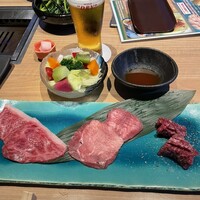 和牛焼肉 徳 - 