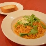 アルポルト - ボロネーゼのクリームソーススパゲティ 1260円。