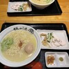 らーめん 一宮鶏白湯 鶏神