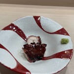 すし処 とし - タコの柔らか蒸し　歯が必要ありません