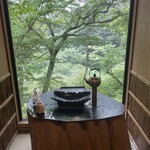 Shigeno Ya - 傳聞中的有趣洗手方式，傾斜壺子即可出水