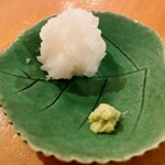 手打ちそば 舞鶴 - 薬味の大根おろしとわさび