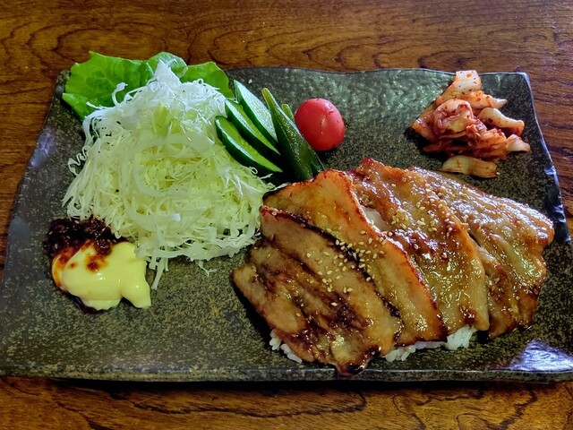 韓国料理店友人 藤島店｜本格キムチとビビンバで山形の味覚を堪能