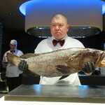 照寿司 - 定番迫力ポーズ