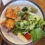 定越食堂 - つくば鶏の唐揚げ。日替わり定食のセットメニュー