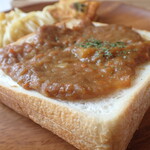 トーコーキッチン - カレーパン キッシュ、スパサラ