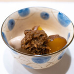 うを徳 - 2024.8 出汁で炊いた仙鳳趾産真牡蠣 京都産鹿ヶ谷かぼちゃ 甘辛く炊いた長良川産天然鮎のシャーベット