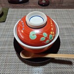 閑祥庵 禅紫 - ◯枝豆まんじゅう
      このお店は季節毎に
      いろんな種類のまんじゅうを楽しめる♪